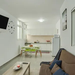 2b El Vecindario (Gran Canaria)